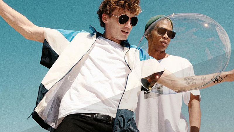 Herritage là dòng kính mang phong cách tái hiện lại lịch sử của thương hiệu