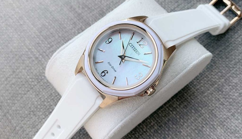 Đồng hồ Nữ Citizen FE7056-02D có thiết kế hiện đại cùng màu sắc nữ tính