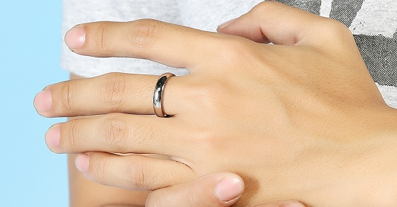 Top 7 mẫu nhẫn khắc chữ cho nam và nữ đơn giản, tinh tế nhất 2022