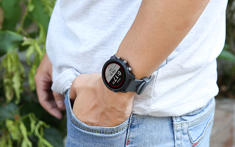 Đồng hồ th&ocirc;ng minh trẻ trung, hiện đại 