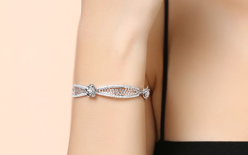 Vòng Tay AvaJi AVJ.T000114 thiết kế độc đáo