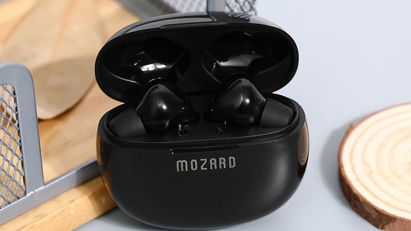 Mozard AT15 có chức năng TWS giúp bạn có thể sử dụng 1 tai nghe riêng biệt tùy thích