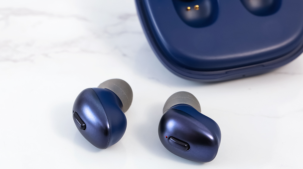 Vẻ hiện đại, sang trọng của tai nghe True Wireless Mozard Q8