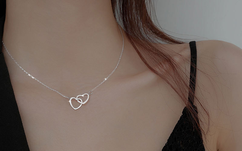 Chọn dây chuyền phù hợp với khuôn mặt
