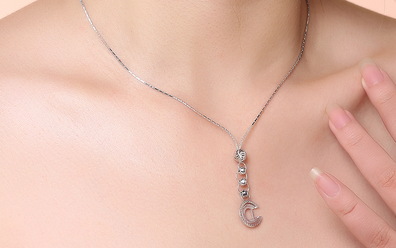 D&acirc;y chuyền gồm nhiều v&ograve;ng tr&ograve;n nối với nhau