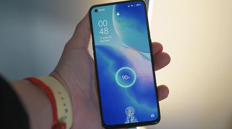 M&agrave;n h&igrave;nh trang bị tấm nền IPS LCD với k&iacute;ch thước 6.5 inch 