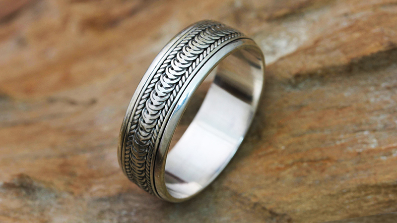 AvaJi là nơi cung cấp những mẫu nhẫn bạc nam uy tín, chất lượng cao nhất