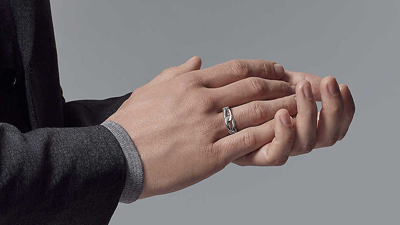 Hãy đo kích thước ngón tay để tìm được mẫu nhẫn bạc vừa vặn nhất