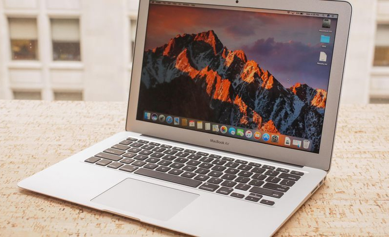 MacBook Air có thời lượng sử dụng pin ấn tượng