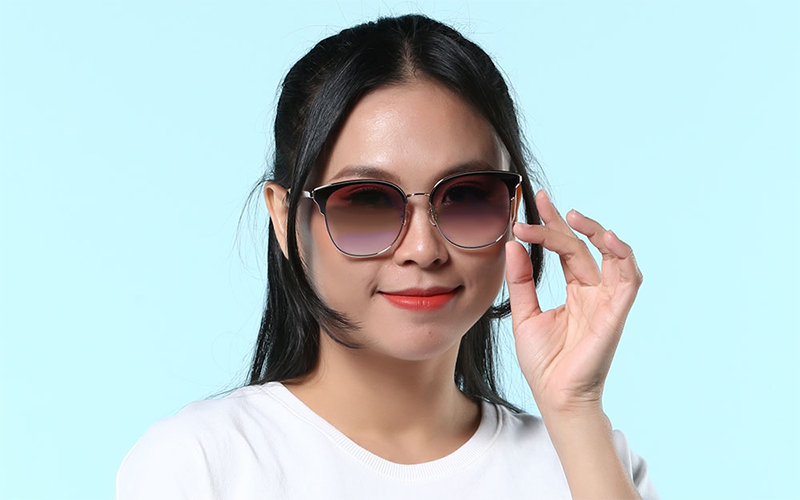 Kiểu dáng kính thời thượng và tinh tế