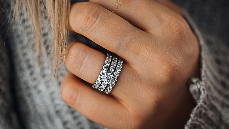 Nhẫn là một trang sức làm đẹp hoàn hảo nếu phù hợp với cá tính, phong cách và hoàn cảnh