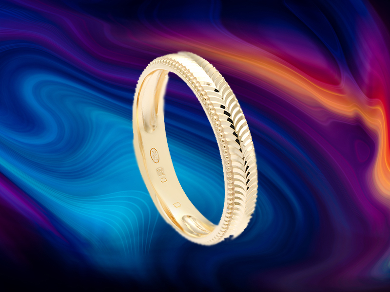 Nhẫn có thiết kế trơn thanh lịch và được chế tác tinh xảo từ vàng 18K