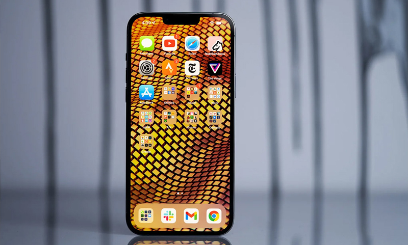 iPhone 13 Pro v&agrave; iPhone 12 Pro Max nổi bật với c&aacute;c ưu điểm, t&iacute;nh năng hữu &iacute;ch