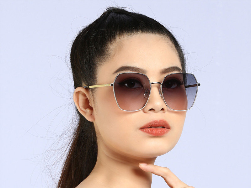 Mắt k&iacute;nh Dora 7115-C2 v&ocirc; c&ugrave;ng trẻ trung