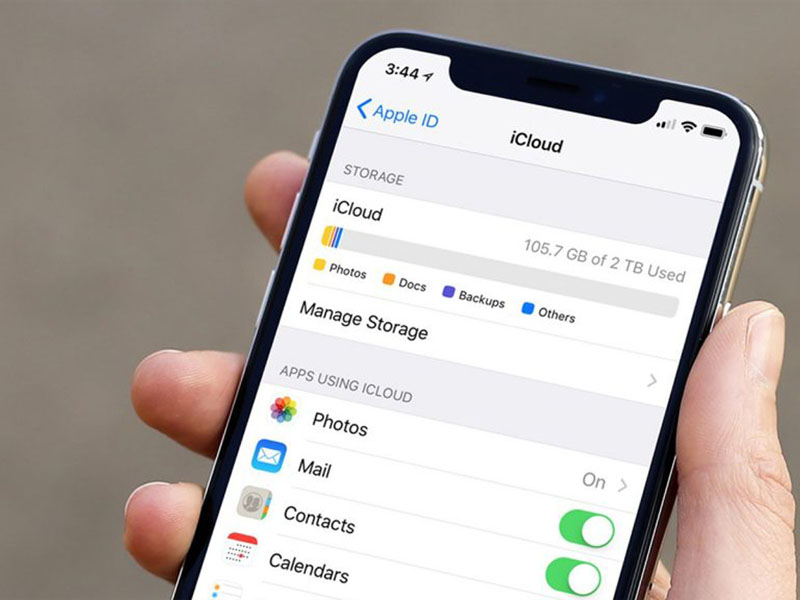 N&ecirc;n chọn điện thoại c&oacute; RAM từ 4 GB trở l&ecirc;n