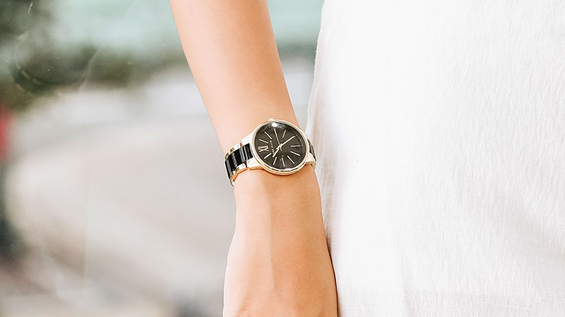 Đồng hồ nữ Anne Klein kết hợp giữa nét cổ điển và hiện đại
