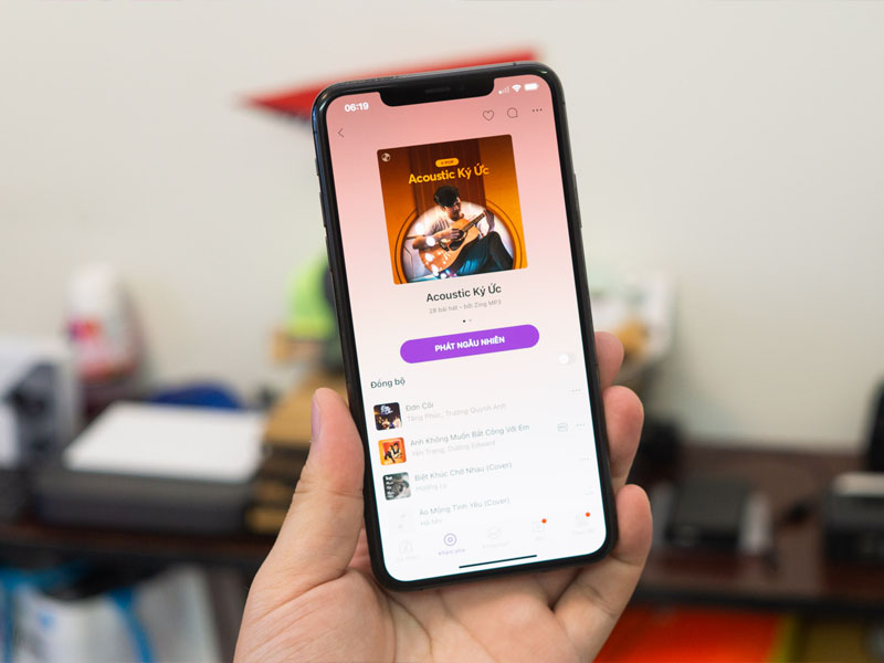 Kích thước màn hình nên từ 5 inch trở lên