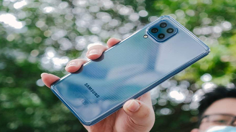 Samsung Galaxy M53 5G và M33 5G có thiết kế tương đồng nhau