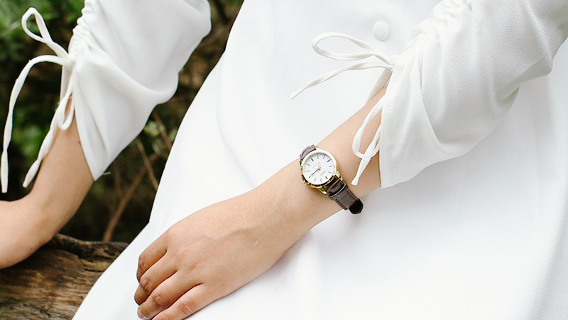 Đồng hồ kim nữ da CASIO LTP-V004GL-7AUDF Nâu cho thời lượng pin dùng đến khoảng 3 năm