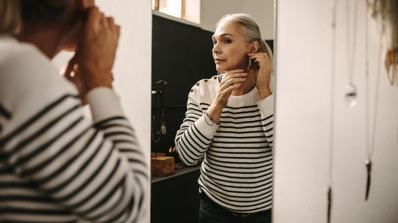 Xác định tông da để chọn màu sắc trang sức phù hợp