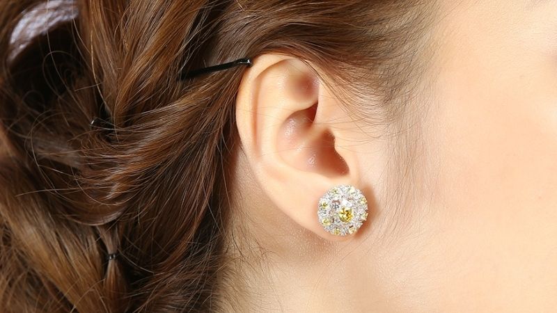 Thiết kế trẻ trung, đính đá Cz lấp lánh 