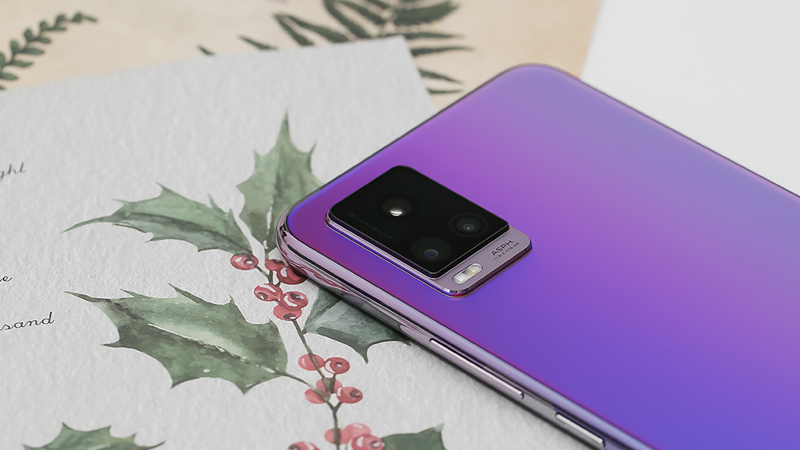 Cụm 3 camera sau của điện thoại Vivo V20 2021.