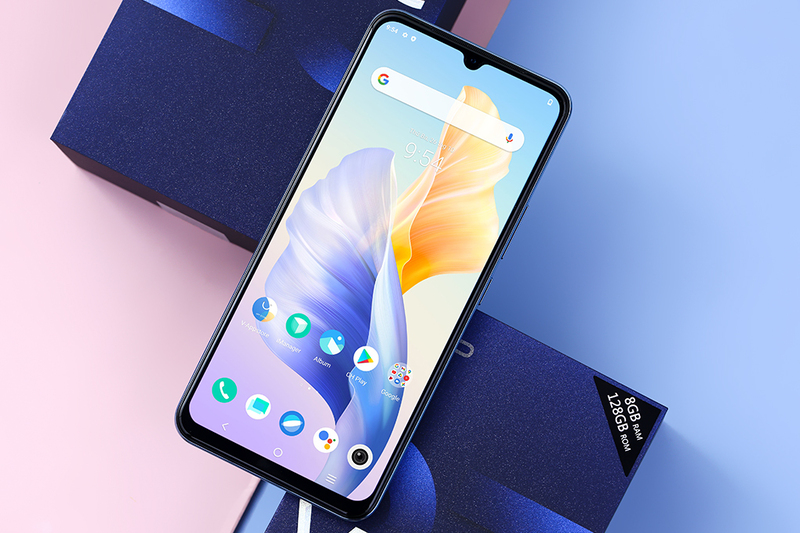 Vivo V23e sở hữu thiết kế m&agrave;n h&igrave;nh dạng giọt sương quen thuộc
