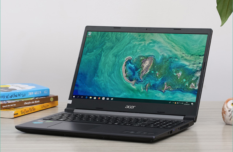 Laptop mang kh&ocirc;ng gian trải nghi&ecirc;̣m r&ocirc;̣ng rãi