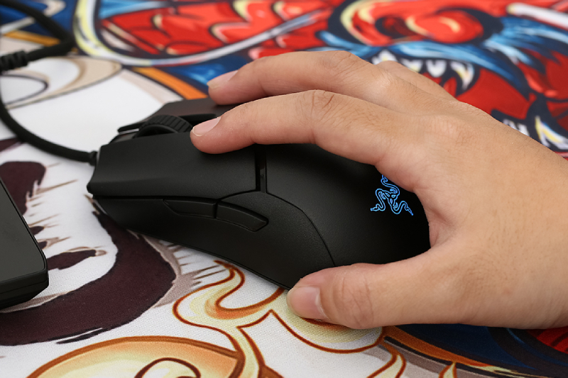 Cảm biến quang 8.500 DPI  gi&uacute;p theo d&otilde;i ch&iacute;nh x&aacute;c, thao t&aacute;c nhanh