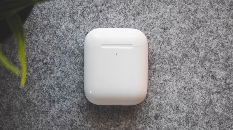 Tai nghe Bluetooth có thiết kế hiện đại với kiểu dáng vỏ hộp được bo tròn