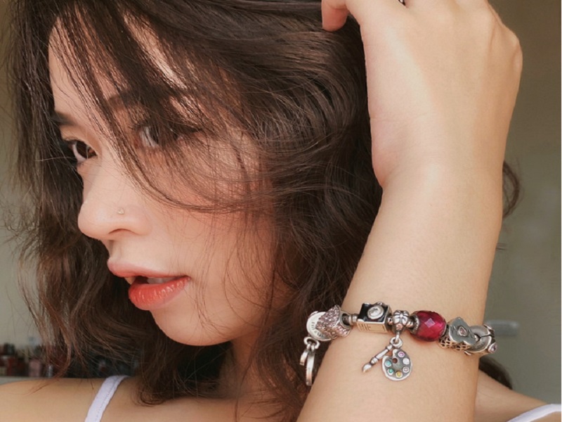 Vòng charm giúp người dùng thể hiện cá tính