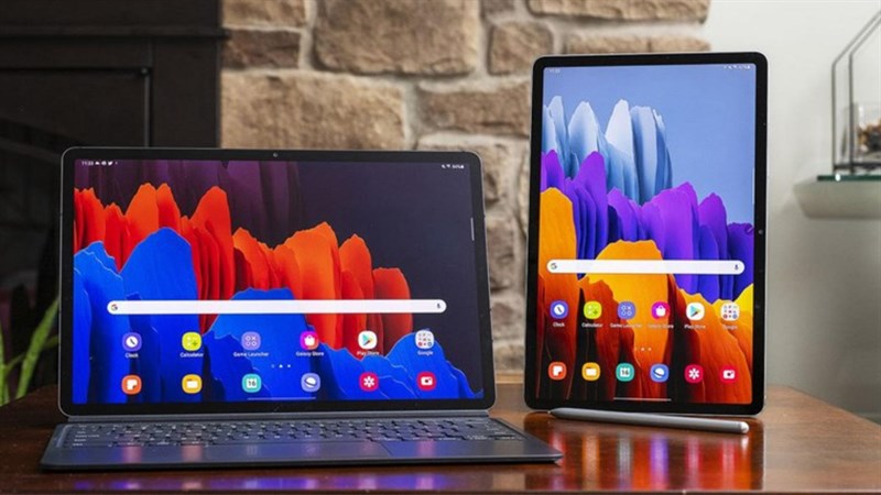 Chọn mua tablet chạy hệ điều hành iOS hoặc Android