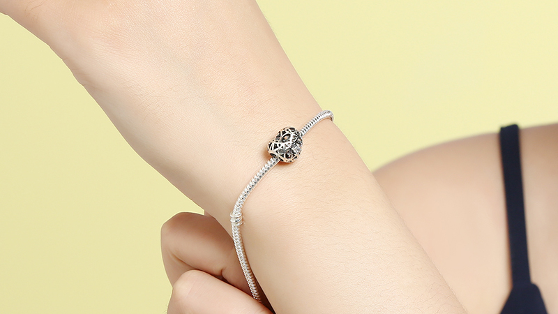 Charm nữ hợp kim tinh tế với gi&aacute; mềm