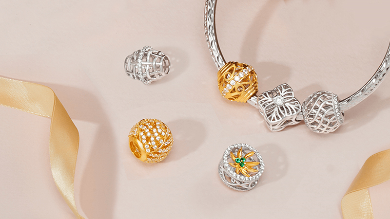 Charm c&oacute; nhiều kiểu d&aacute;ng v&agrave; chất liệu để lựa chọn