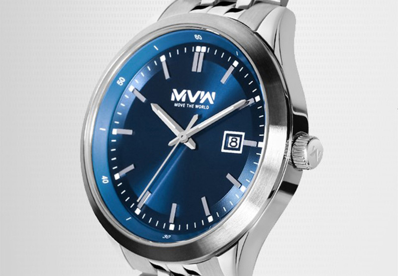 Đồng hồ MVW MS054-01 có thiết kế kết hợp giữa những chi tiết truyền thống và màu sắc hiện đại