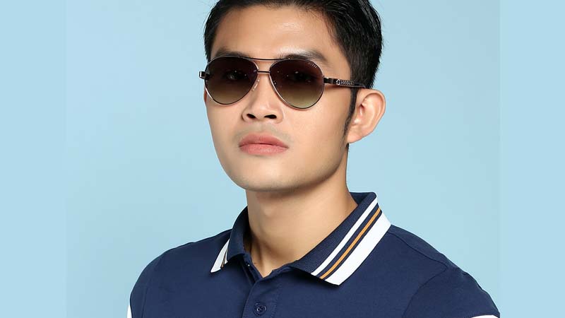 Mắt kính Guess GU7518S_58_28G với gọng phi công cá tính, trẻ trung