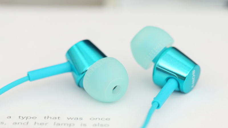 Tai nghe nhét tai EP Sony MDR-EX155AP với thiết kế trẻ trung, nhiều màu sắc