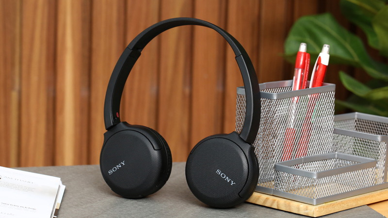 Tai nghe chụp tai Bluetooth Sony WH-CH510/BC Đen thiết kế gọn gàng dễ mang theo