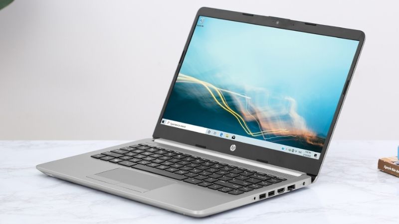 Laptop có hiệu năng tương đối ổn định cùng thiết kế đơn giản