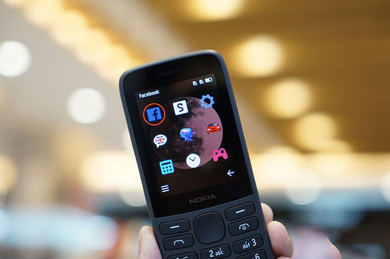 Hỗ trợ 4G gi&uacute;p m&aacute;y c&oacute; thể lướt web đọc tin tức