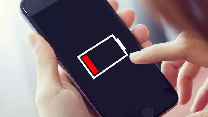 Dung lượng pin iPhone có thể sụt giảm theo thời gian