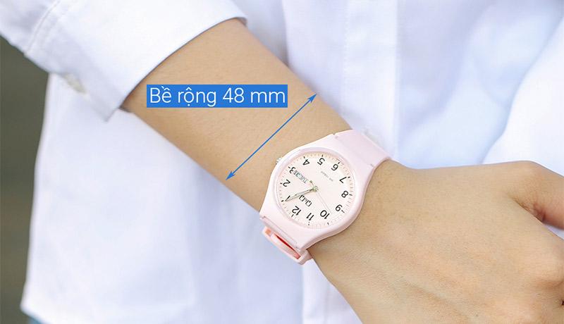 Có tính kháng nước giúp sử dụng khi tắm và bơi
