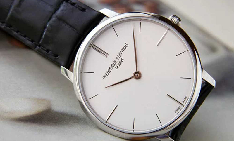 Sở hữu khung viền th&eacute;p kh&ocirc;ng gỉ 316L bền chắc, chống oxy h&oacute;a