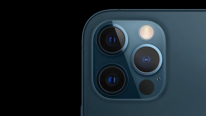  iPhone 12 Pro và 12 Pro Max là cụm 3 camera với việc bổ sung camera tele 12 MP