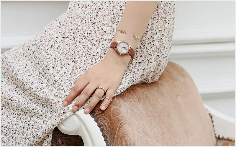 Ph&ugrave; hợp với những c&ocirc; n&agrave;ng c&oacute; k&iacute;ch thước cổ tay nhỏ đến vừa