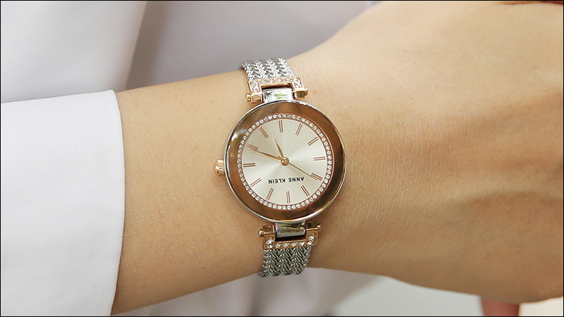 Đồng hồ ANNE KLEIN có thiết kế thanh mảnh