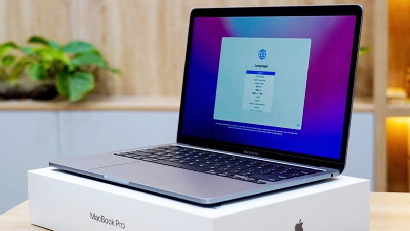 MacBook Pro M2 2022 sắp l&ecirc;n kệ tại Việt Nam