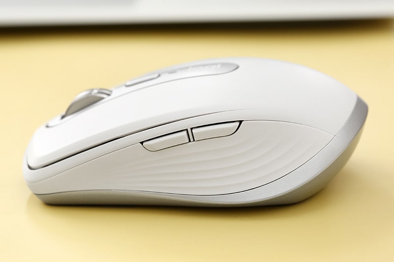 Pin dung lượng khủng c&oacute; thể d&ugrave;ng được đến 70 ng&agrave;y