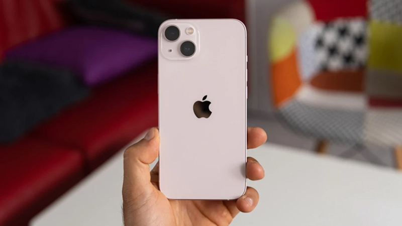 Thiết kế vu&ocirc;ng vắn c&ugrave;ng lưng k&iacute;nh sang trọng