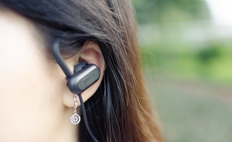 Nên đeo tai nghe đúng cách để tăng tuổi thọ cho tai nghe